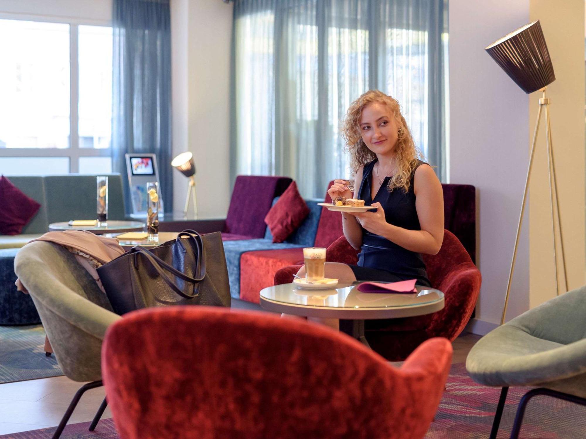 Mercure Hotel Dortmund Centrum Bagian luar foto